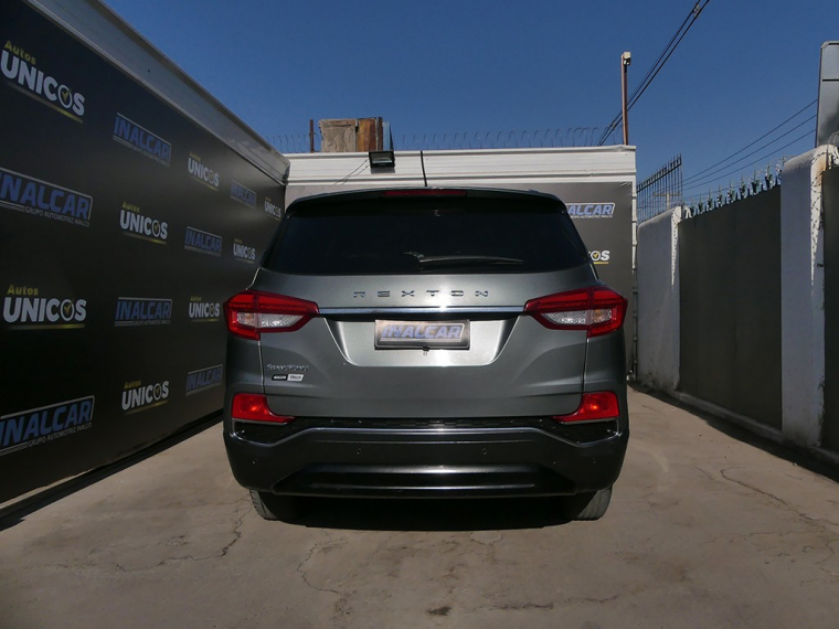 Ssangyong Rexton 2.2 Mt 4x2 2019 Usado  Usado en Webautos.cl