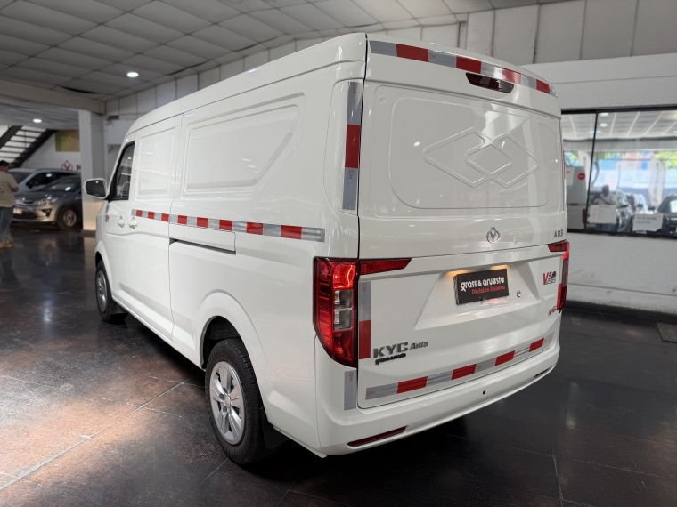 Kyc V5 cargo van 1.5l 5mt Ac 2026  Usado en Grass & Arueste