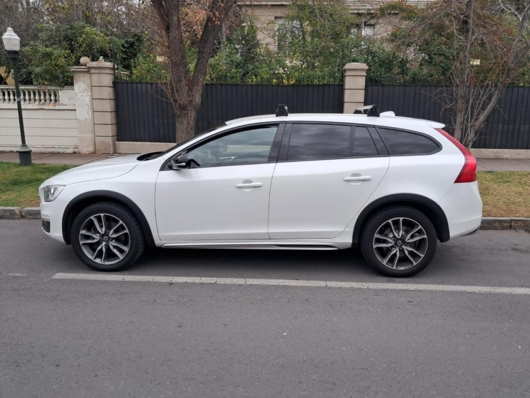VOLVO V60 T5 AWD 2.0 - imagen 3