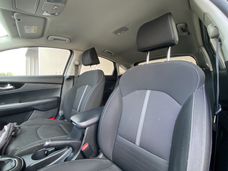 Kia Cerato 5 Cerato 5 1.6 Ex Mt 2020 Usado  Usado en Kovacs Usados