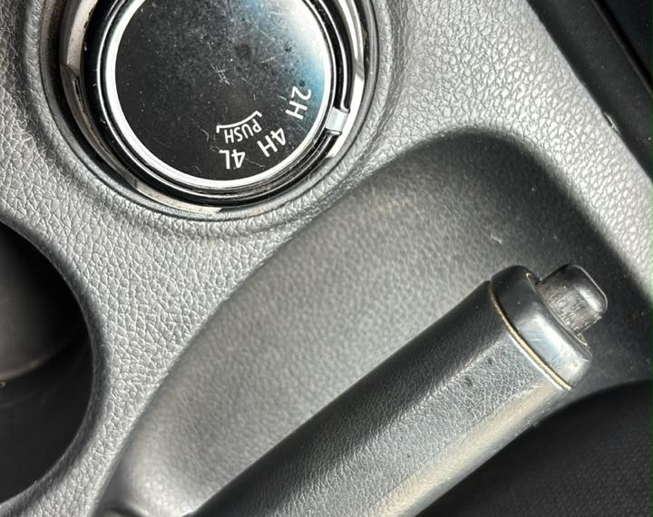 Mitsubishi L200 Katana Crt 4X4 2.4Cc — foto 9 de 12