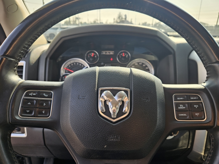 Ram 1500 Quad Cab At 4x4 3.6 2019 Usado  Usado en Kovacs Usados