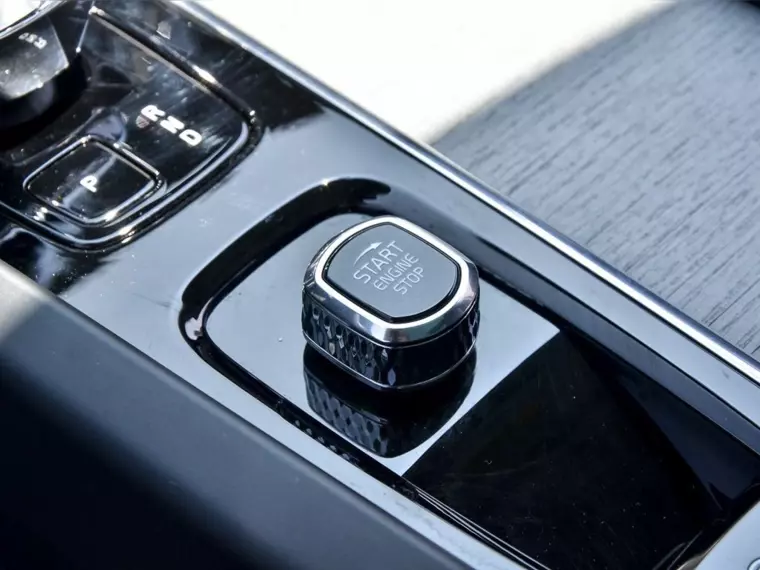 Volvo Xc60 T8 Awd Recharge Ultimate 2025 Usado  Usado en Webautos.cl