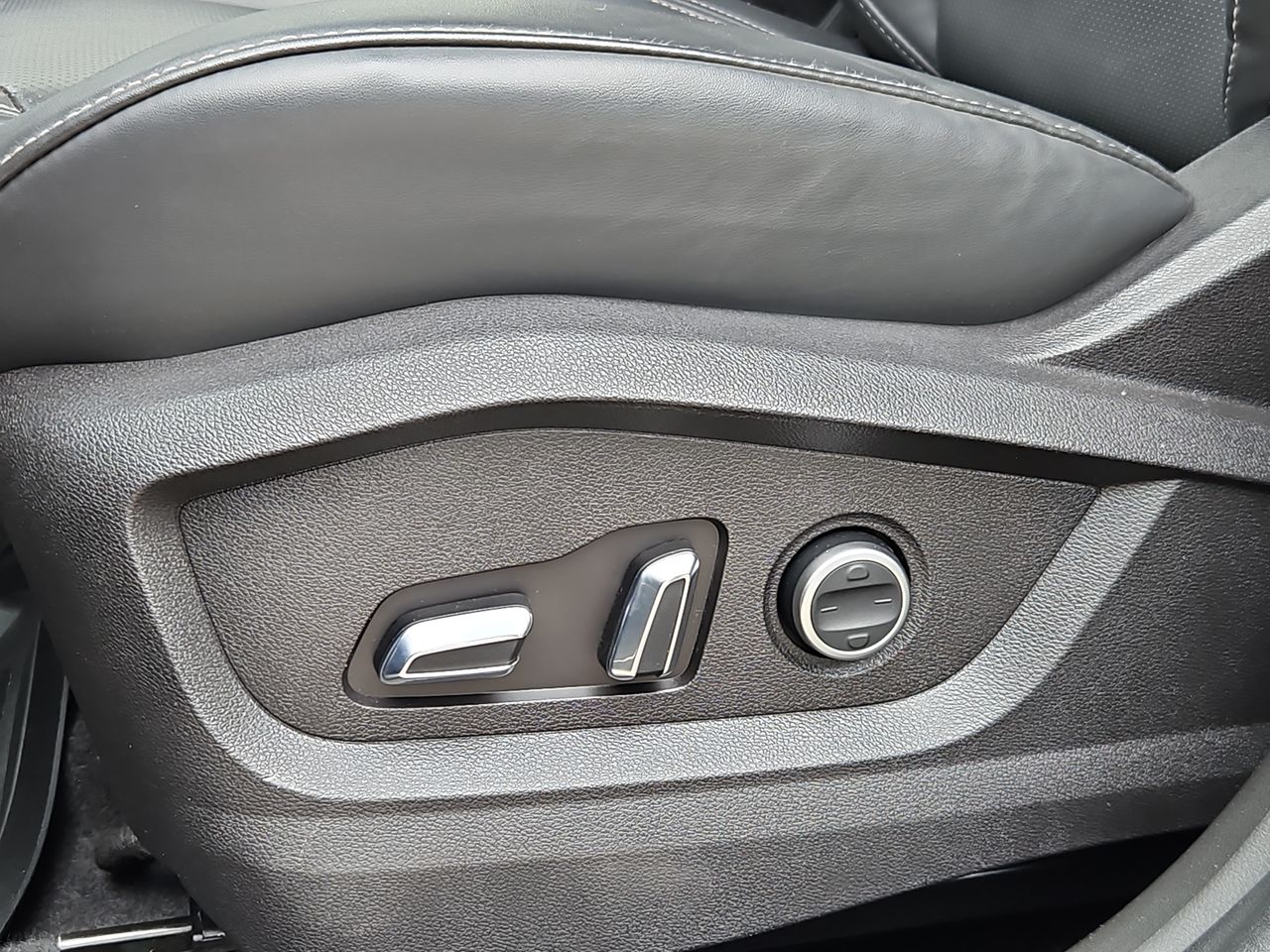 EXEED LX LX UNLTD 1.5 AUT - 2023