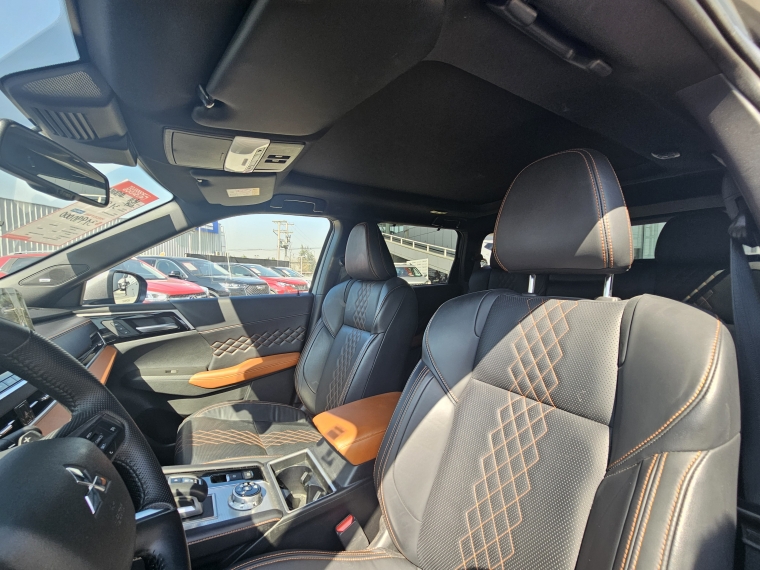 Mitsubishi New outlander New Outlander 4x4 At Gls Limited Mn 2024 Usado en Rosselot Usados