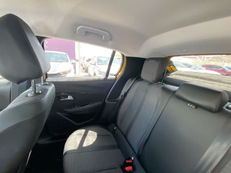 Peugeot 208 1.2 Puretech Allure Pack 100 Mt 5p 2022 Usado  Usado en Webautos.cl