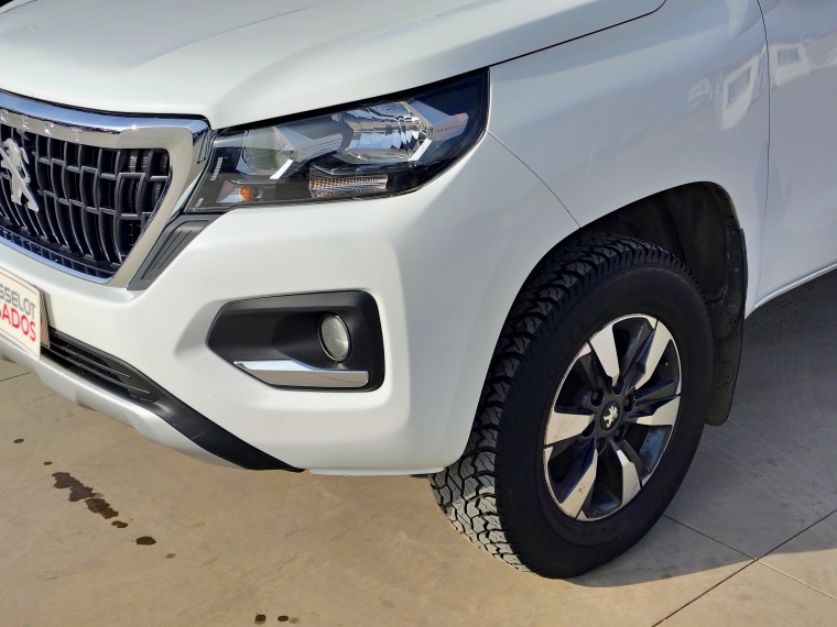 Peugeot Landtrek Landtrek Active Bluehdi 180 4x2 Euro 6b 2024 Usado en Rosselot Usados