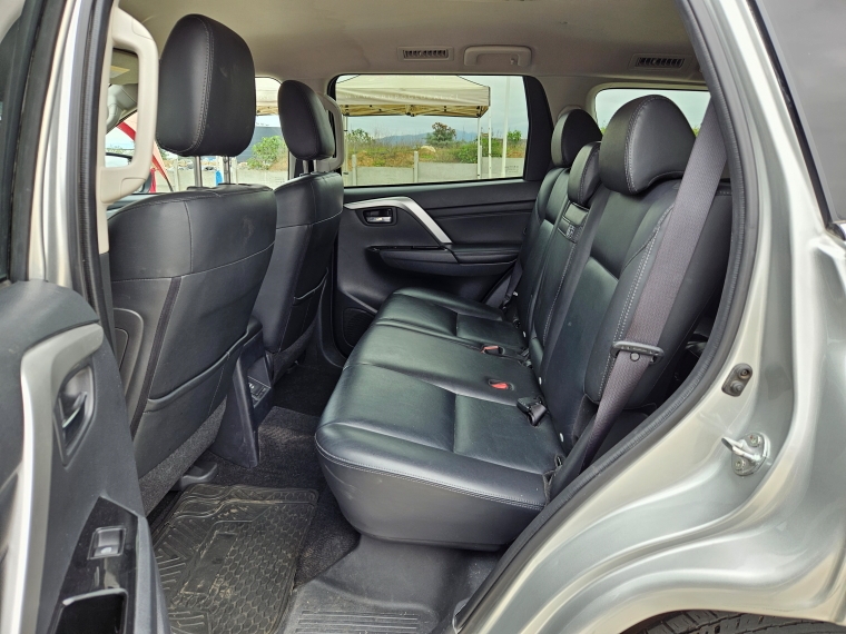 Mitsubishi Montero sport New Montero Sport 3.0 2wd At Euro 6 2024 Usado en Rosselot Usados