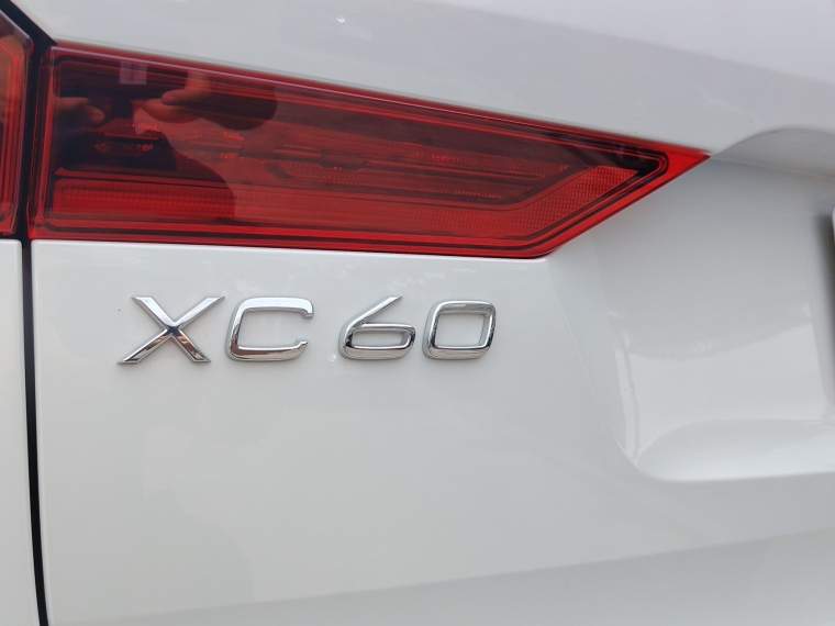 Volvo Xc60 T8 Core 4x4 2.0 Aut 2025 Usado  Usado en BMW Premium Selection