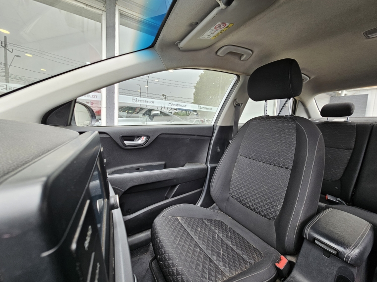 Kia Rio 4 Rio 4 Lx 1.4l 6mt Ac - 1888 2018 Usado en Rosselot Usados