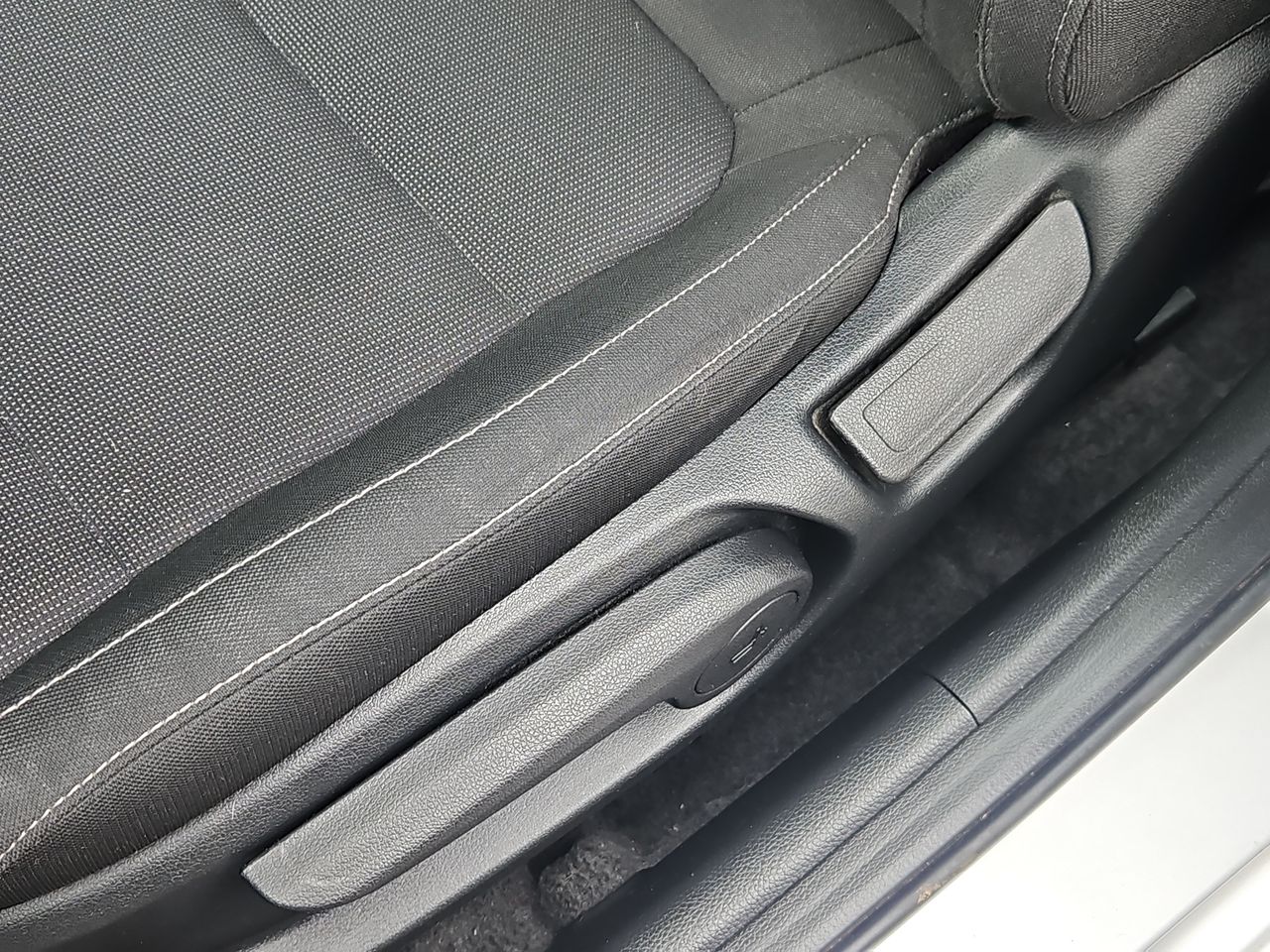 Kia Rio 5 Rio 5 1.4l At 2024 Usado en Usados de Primera - Sergio Escobar
