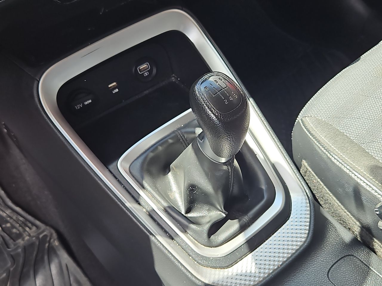 Kia Sonet Sonet Ex 1.5 2023 Usado en Usados de Primera - Sergio Escobar