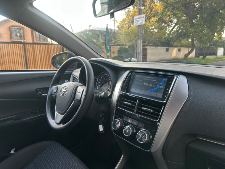 Toyota Yaris Gli 1.5 Mt 4p. 2021 Usado en Autoadvice Autos Usados