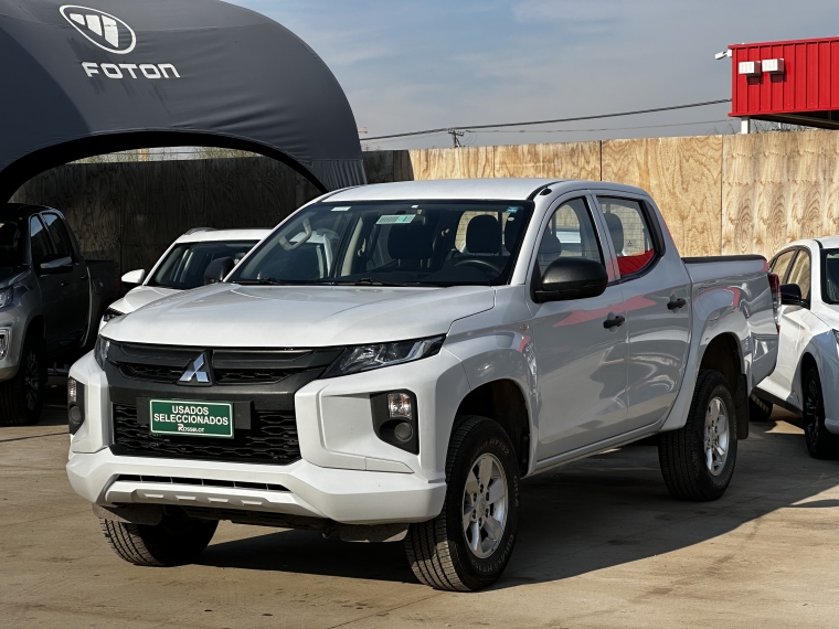 Mitsubishi L200 L200 D/c 2.4 Work Cr 4x2 Wf Doble Airbag Cc Mn 2023 Usado en Rosselot Usados