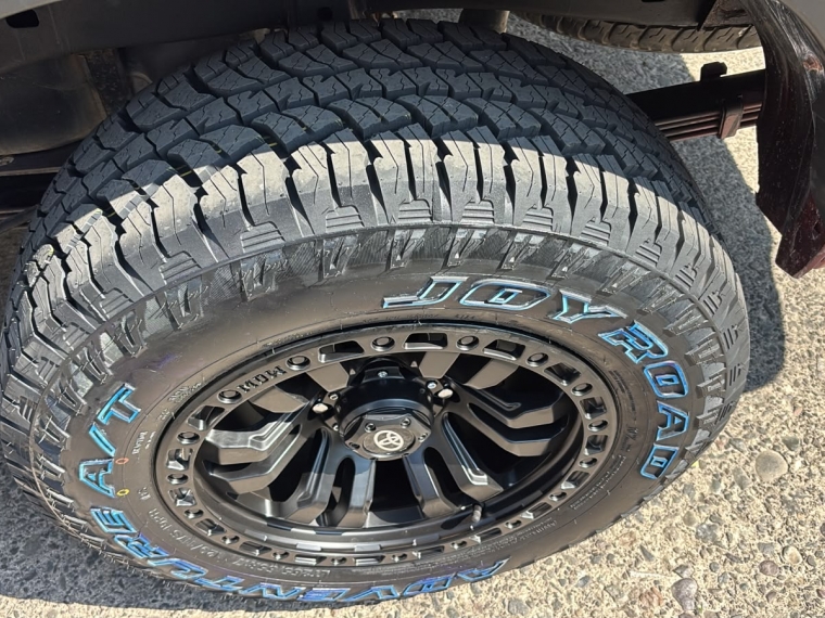 TOYOTA HILUX  Dcab DX 4x2 2.4cc - imagen 9