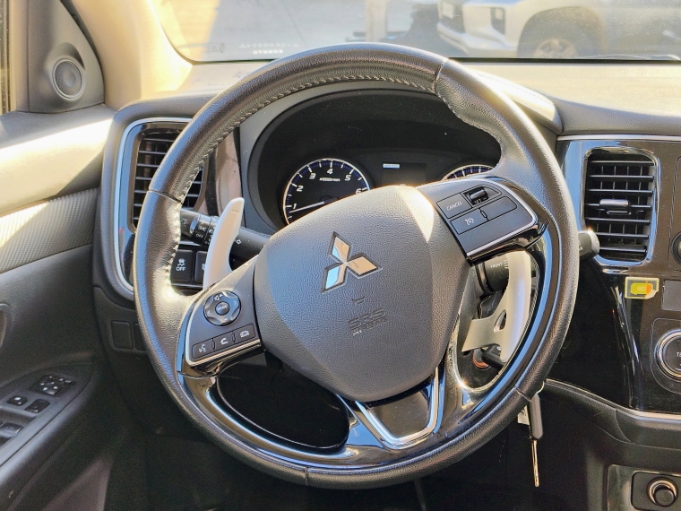 Mitsubishi Outlander Outlander 4x4 At Glx 2.4 + 2018 Usado en Rosselot Usados