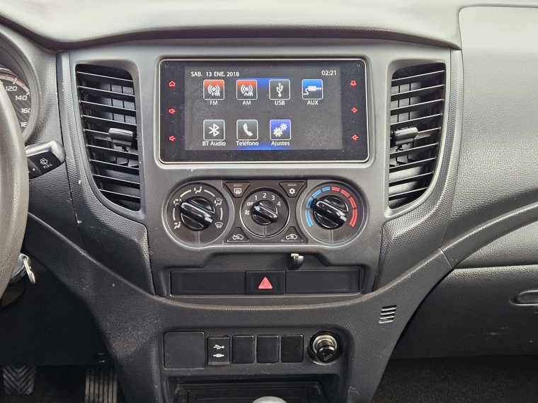 Mitsubishi L200 L200 D/c 2.4 Katana Crt 4x4 Special Pack 2020 Usado en Rosselot Usados