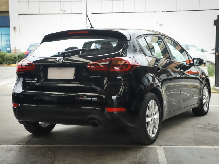 Kia Cerato 5 1.6 Ex 2016  Usado en Guillermo Morales Usados