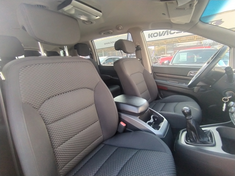 Ssangyong Stavic 2.0 Rd 301 Std Mt Diesel 2019 Usado  Usado en Kovacs Usados