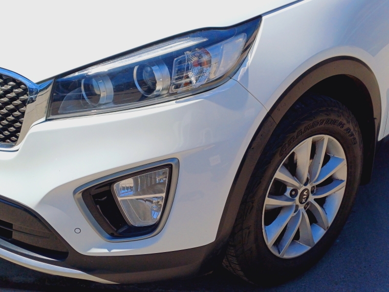 Kia Sorento New Sorento Ex 2.4l Gsl 6at 2wd 4x2 - 1804 2017 Usado en Rosselot Usados