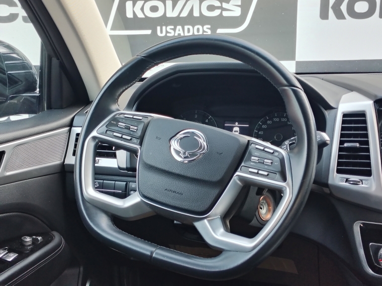 Ssangyong Rexton 2.2  Lx At Diesel 2023 Usado  Usado en Kovacs Usados
