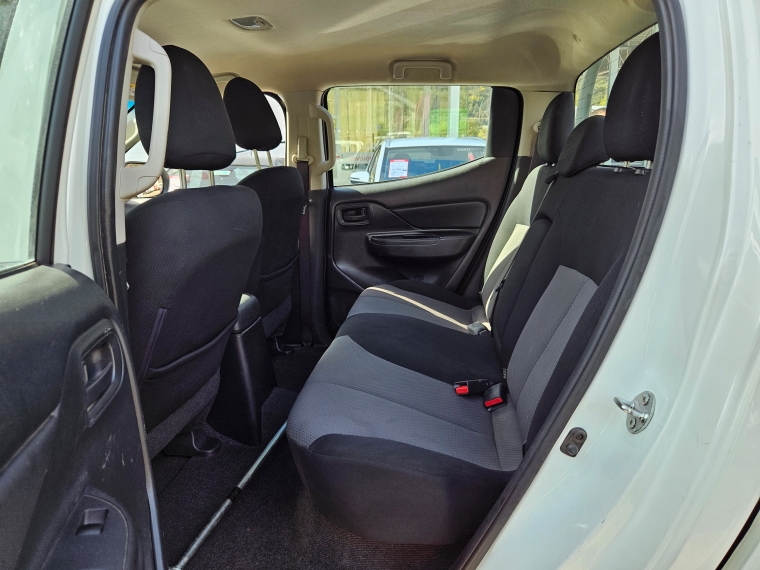 Mitsubishi L200 L200 Katana Crt 4x4 2.4 2022 Usado en Rosselot Usados