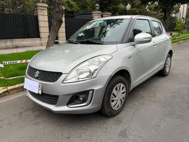 Suzuki Swift Gl Hb 1.2 2017  Usado en GT Autos