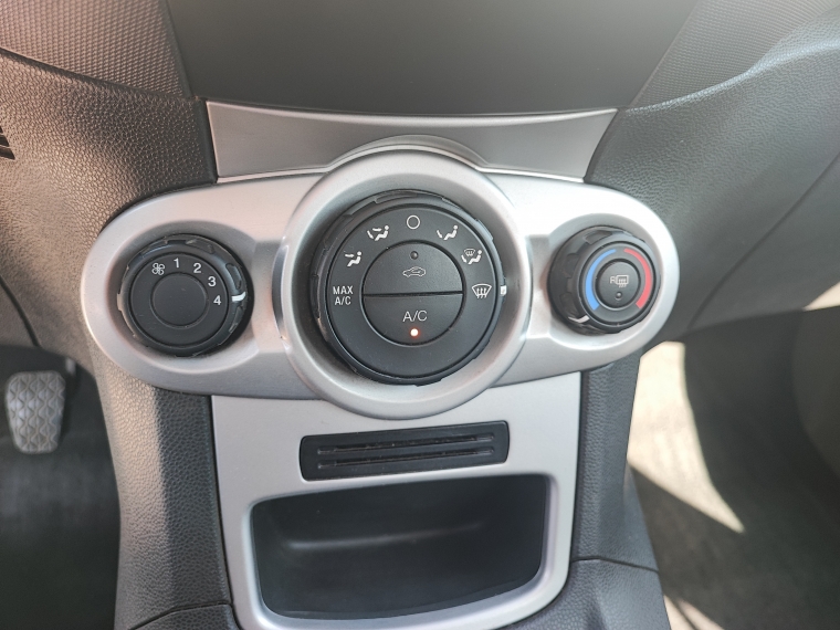 Ford Fiesta Fiesta 1.6 2019 Usado en Rosselot Usados