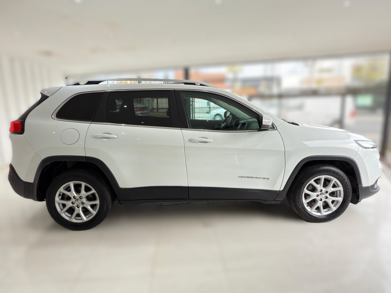 Jeep Cherokee Longitude 2.4 Aut 2017 Usado en Automotriz Olea Flaño