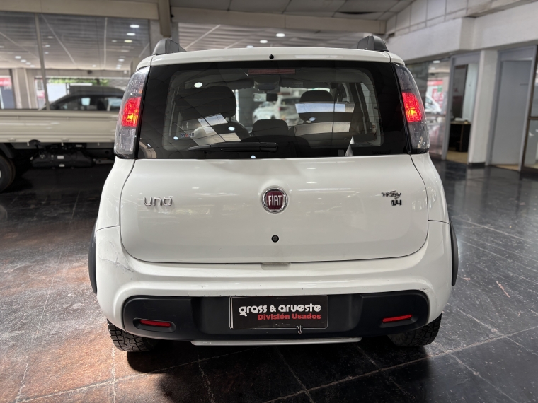 Fiat Uno way Evo 1.4l Ac 2021  Usado en Grass & Arueste