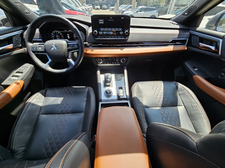 Mitsubishi Outlander Outlander Gls Ltd 4x4 2.5 Aut 2023 Usado en Rosselot Usados