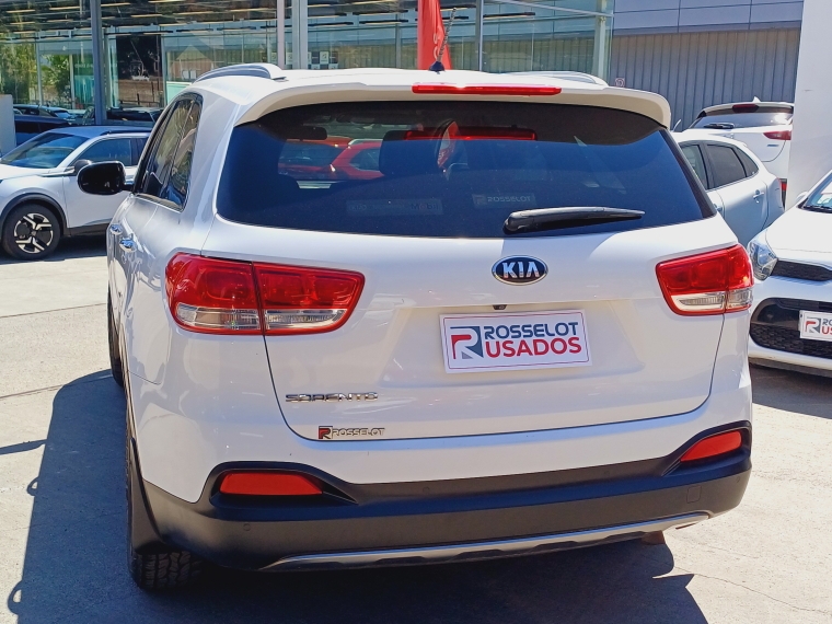 Kia Sorento New Sorento Ex 2.4l Gsl 6at 2wd 4x2 - 1804 2017 Usado en Rosselot Usados