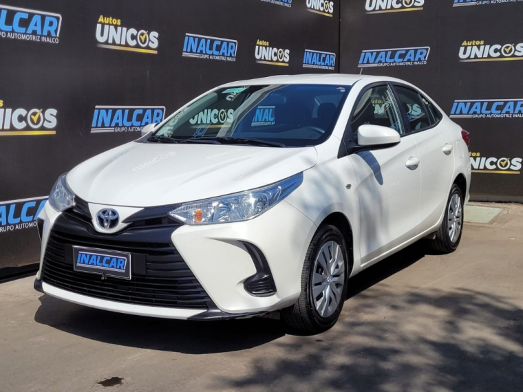 TOYOTA YARIS YARIS SEDAN OTTO 1.5 E 2022