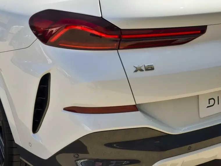 Bmw X6 4.4 M50i X-drive 4wd At 5p 2023 Usado  Usado en Webautos.cl