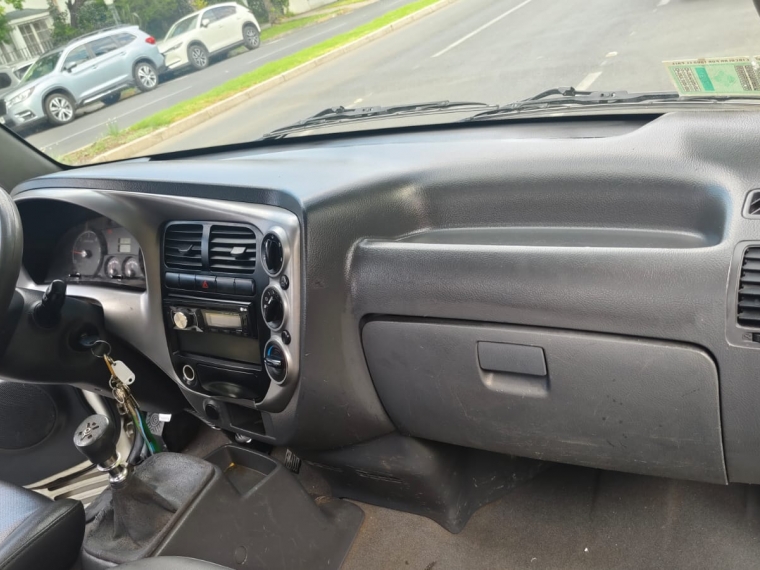 Kia Frontier Sr 2.5 2013  Usado en GT Autos