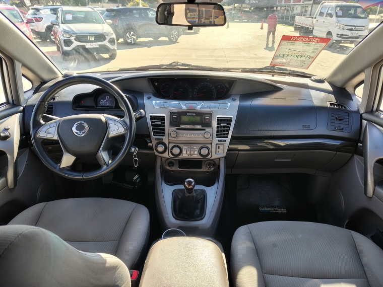 Ssangyong Stavic Stavic Full 2.2 2016 Usado en Rosselot Usados