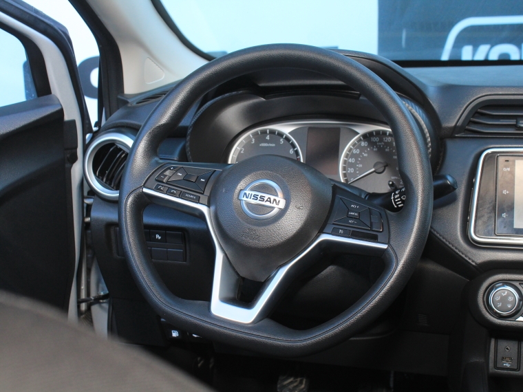 Nissan Versa 1.6 Sense  Mt 2022 Usado  Usado en Kovacs Usados