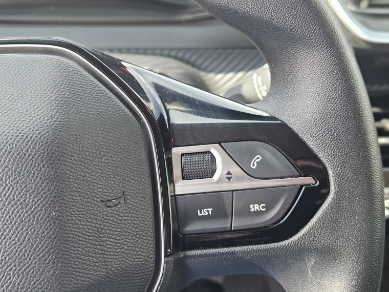 Peugeot 208 Style Puretech 75 1.2 2024 Usado  Usado en Kovacs Usados