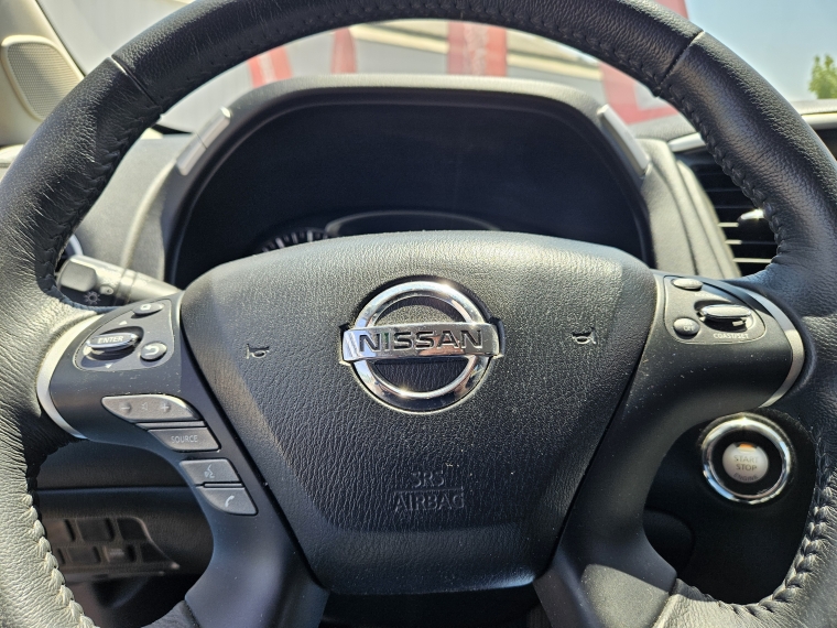 Nissan Pathfinder Pathfinder 3.5 Gsl Advance At 4x4 Cuero Techo 2019 Usado en Rosselot Usados