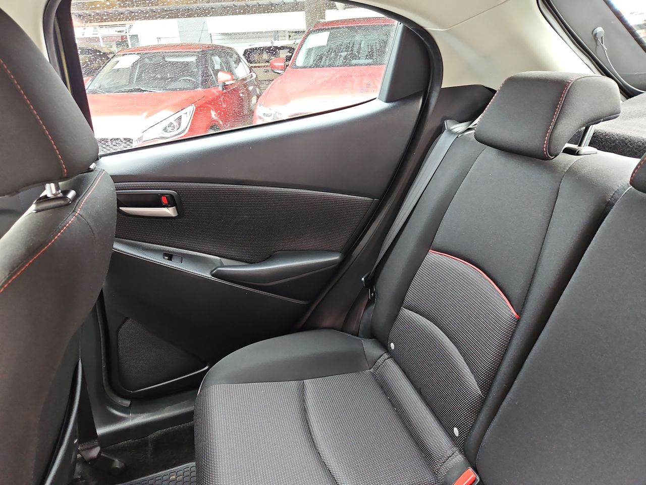 Mazda 2 2 Sport Hb 1.5  Aut. 2023 Usado  Usado en Webautos.cl