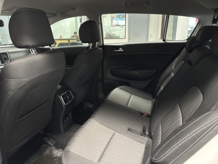 Kia Sportage Lx 2.0l Gsl Aut 2wd 2019  Usado en Grass & Arueste