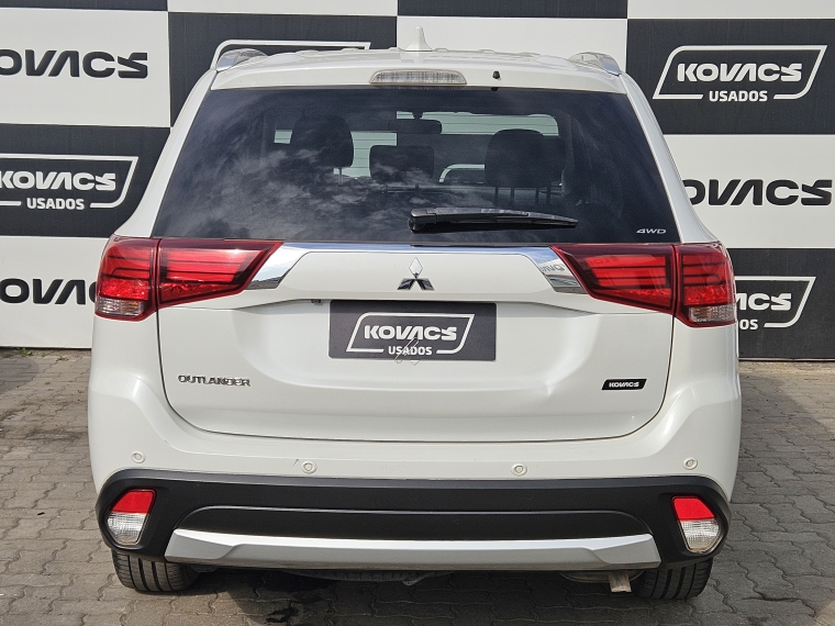 Mitsubishi Outlander Outlander Glx 4x4 2.4 Aut 2019 Usado  Usado en Kovacs Usados