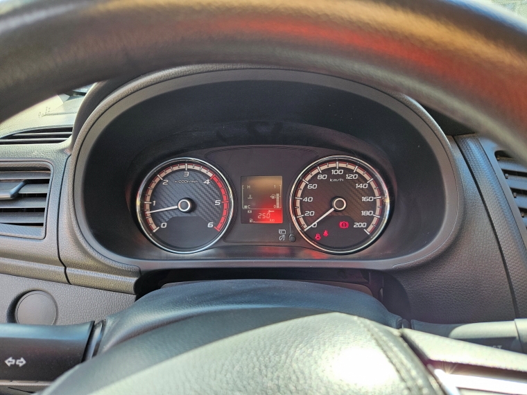 Mitsubishi L200 L200 Katana Crt 4x4 2.4 2022 Usado en Rosselot Usados