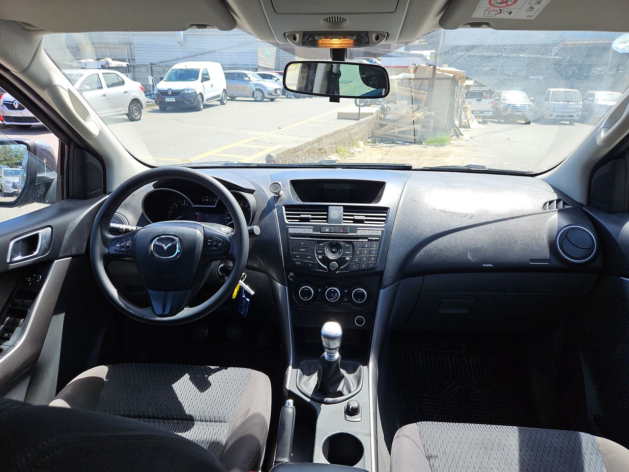 Mazda 121 New Bt 50 Dcab Sdx 4x4 2.2 2019 Usado en Usados de Primera - Sergio Escobar