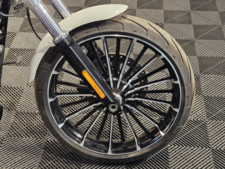 Harley-davidson Breakout . 2025 Usado en BMW Premium Selection Harley-davidson Breakout . 2025 Usado en BMW Premium Selection