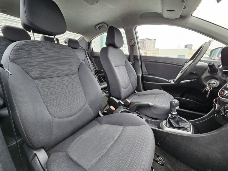 Hyundai Accent Accent Rb 1.4 2015 Usado en Rosselot Usados