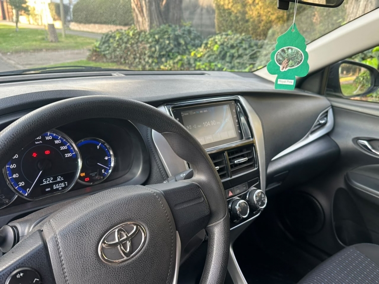 Toyota Yaris Gli 1.5 Mt 4p. 2021 Usado en Autoadvice Autos Usados