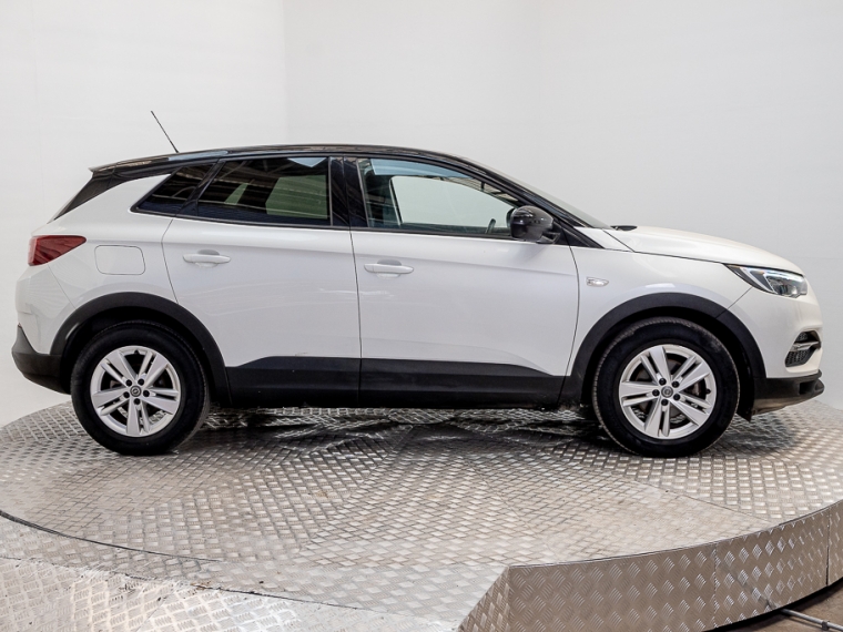 Opel Grandland x  12t Edition Mt6 5p 2021 Usado  Usado en Pompeyo