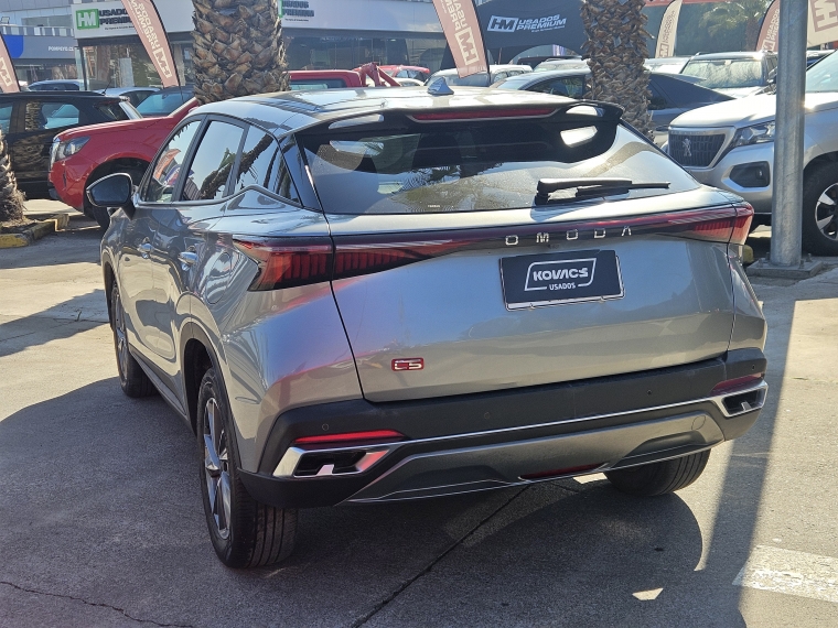 Omoda C5 — foto 6 de 21