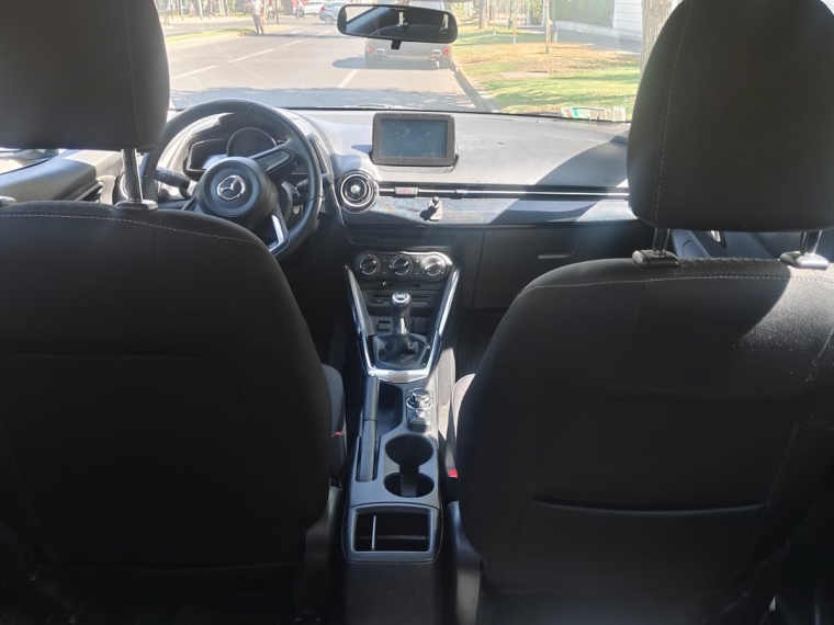 Mazda 2 Sport Hb 1.5 Mt 2017  Usado en GT Autos